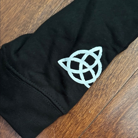 Jeffree Star Beauty Forever Black Graphic Crewneck Sweater, Size XL, NWOT - Picture 5 of 10